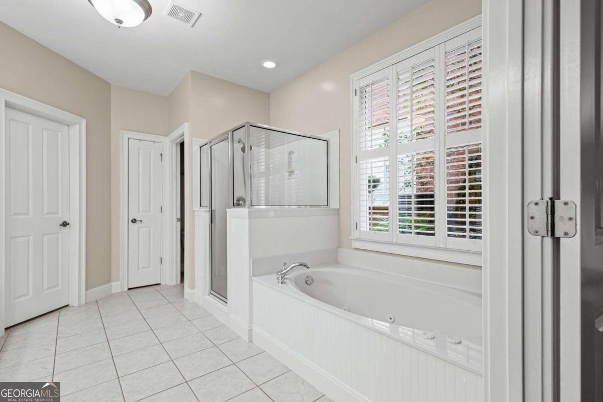 3200 Windsor Lake Drive Atlanta - 23