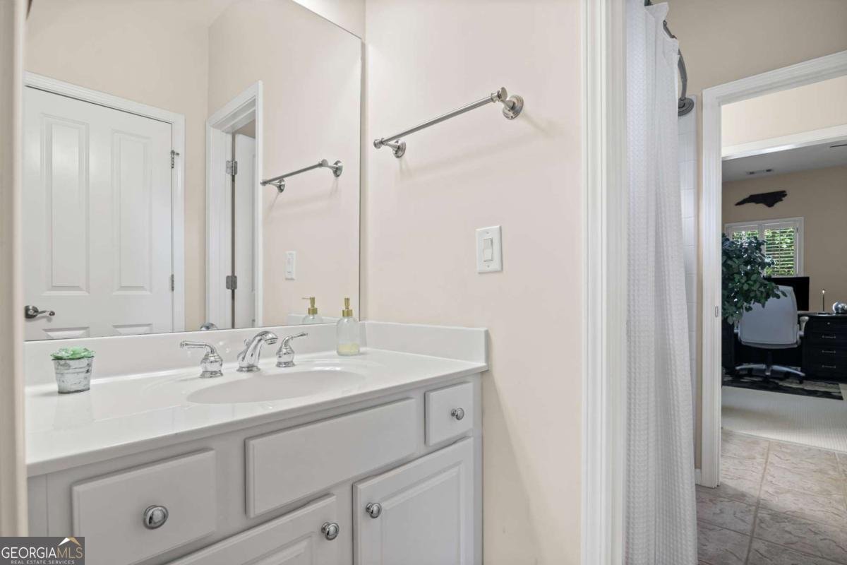 3200 Windsor Lake Drive Atlanta - 37