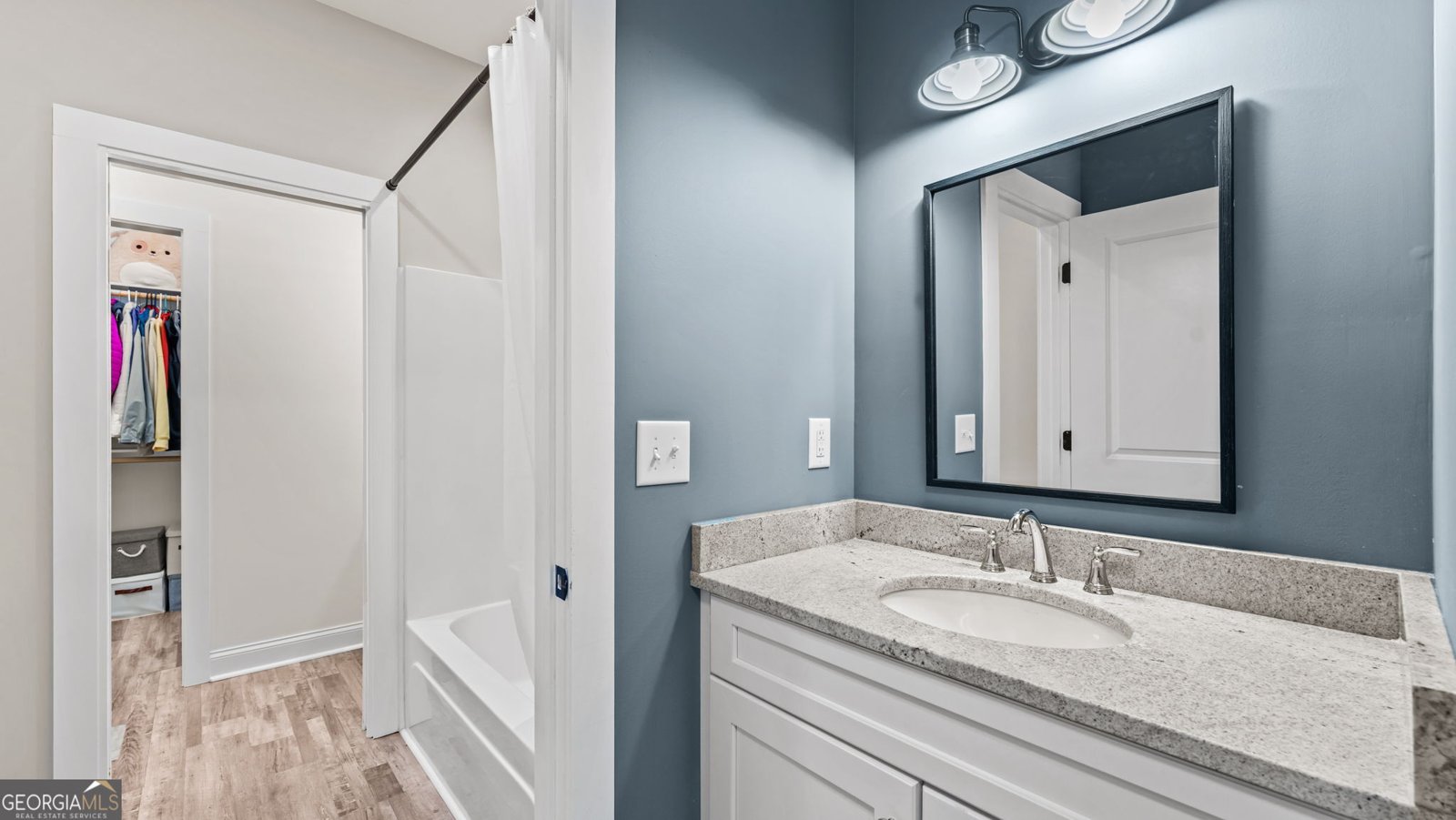 8 Hitchin Post Drive Rome - 18