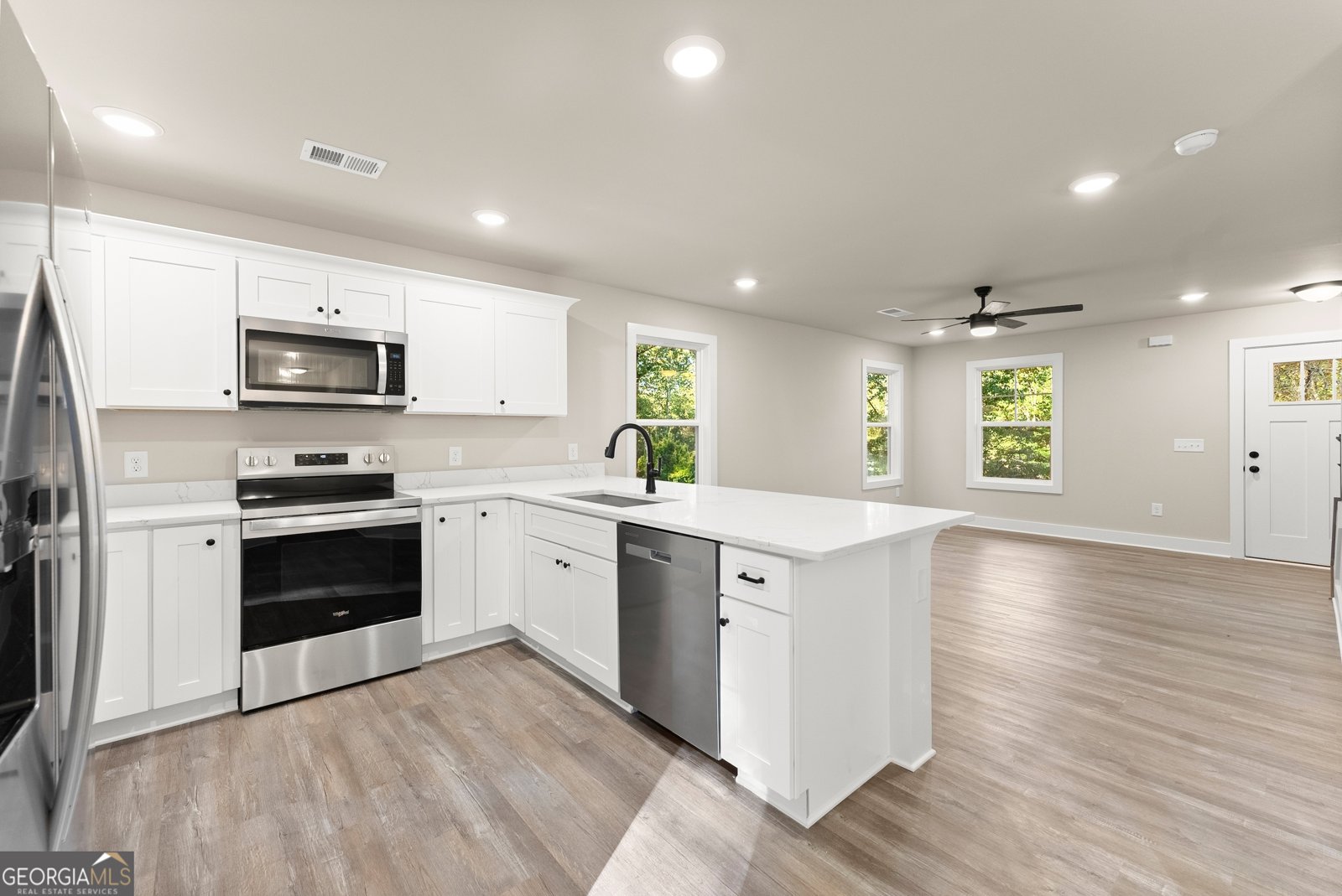 6760 Thunder Trail Gainesville - 1