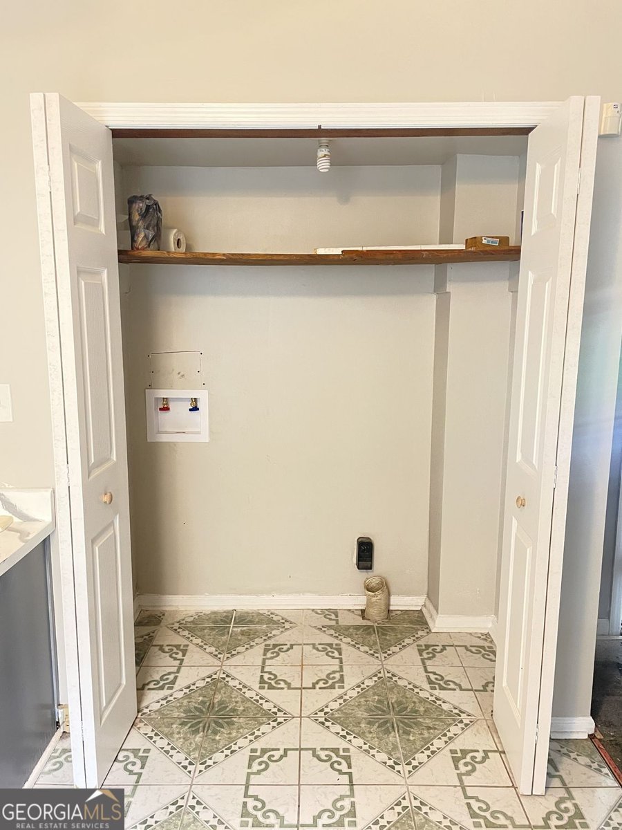 1757 Cherry Valley Circle Atlanta - 10