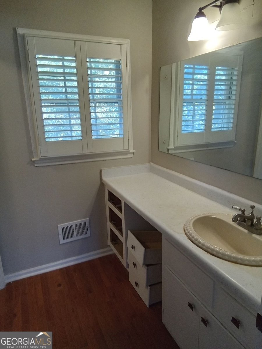 1757 Cherry Valley Circle Atlanta - 16