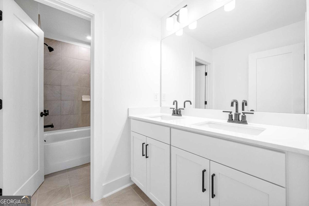 608 Avondale Park Circle Decatur - 4