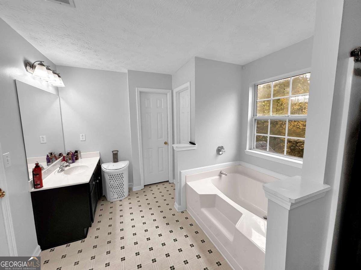 1036 Yellow River Drive Lawrenceville - 17