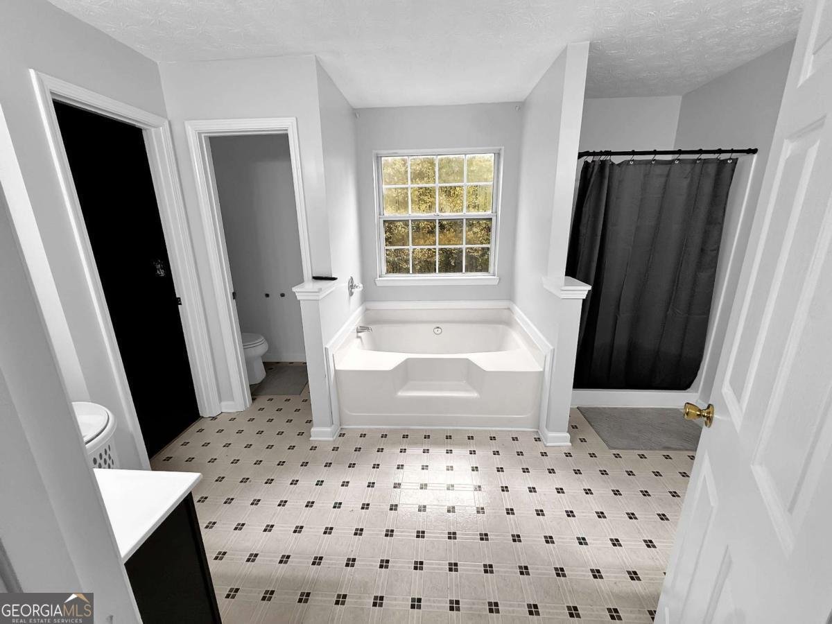 1036 Yellow River Drive Lawrenceville - 18