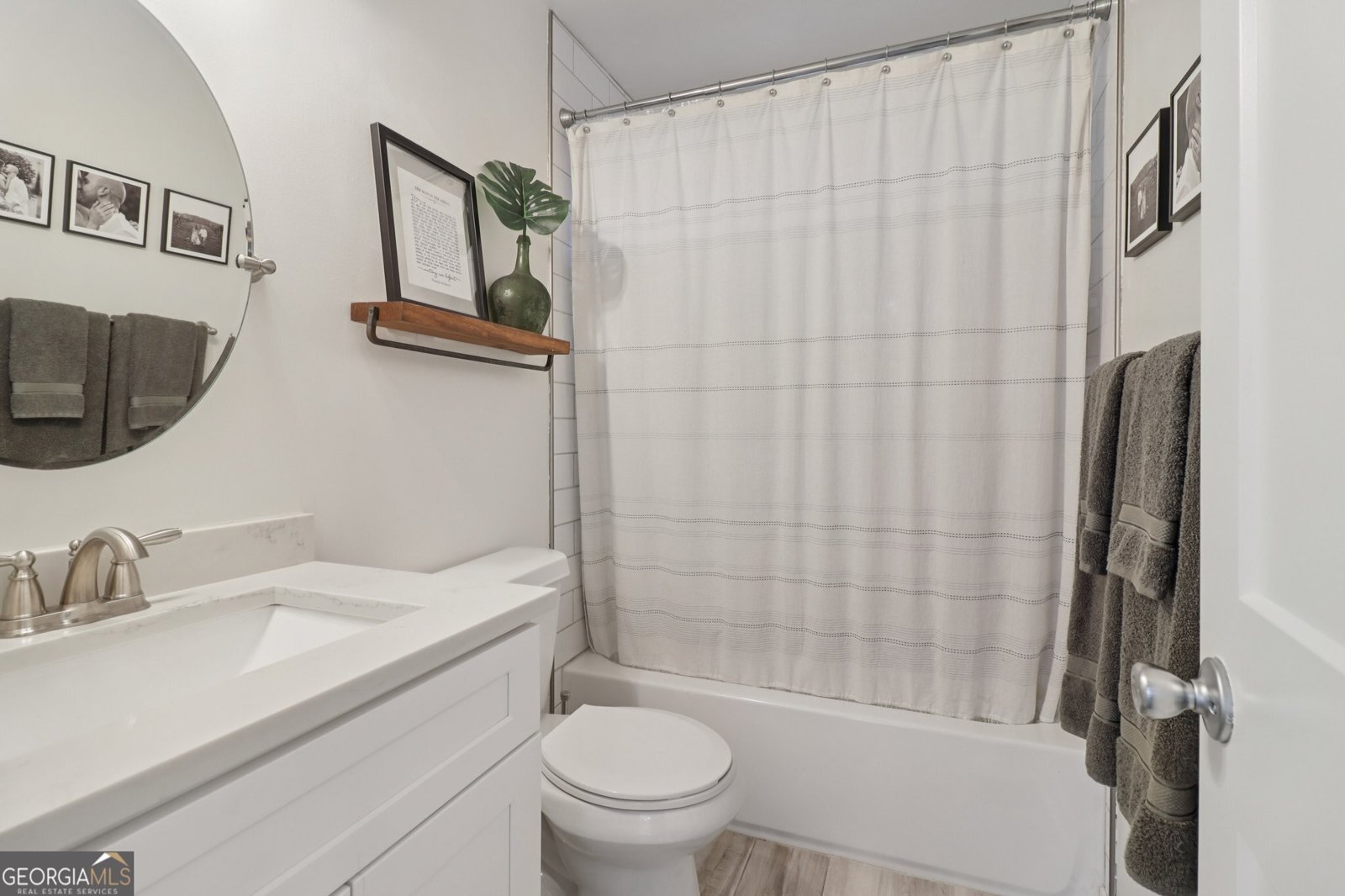 984 Valley Drive Smyrna - 21