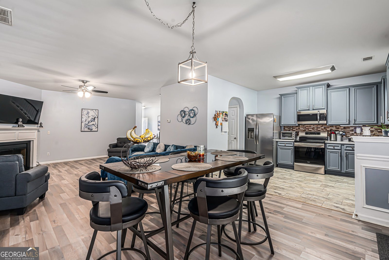 1111 Watercourse Way Hampton - 8