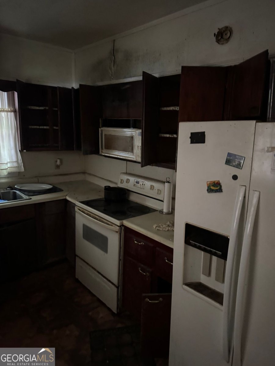 2200 Beecher Circle Atlanta - 9