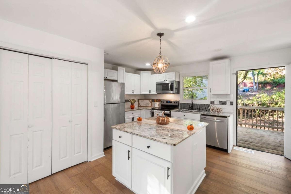 1208 Redford Drive Atlanta - 19