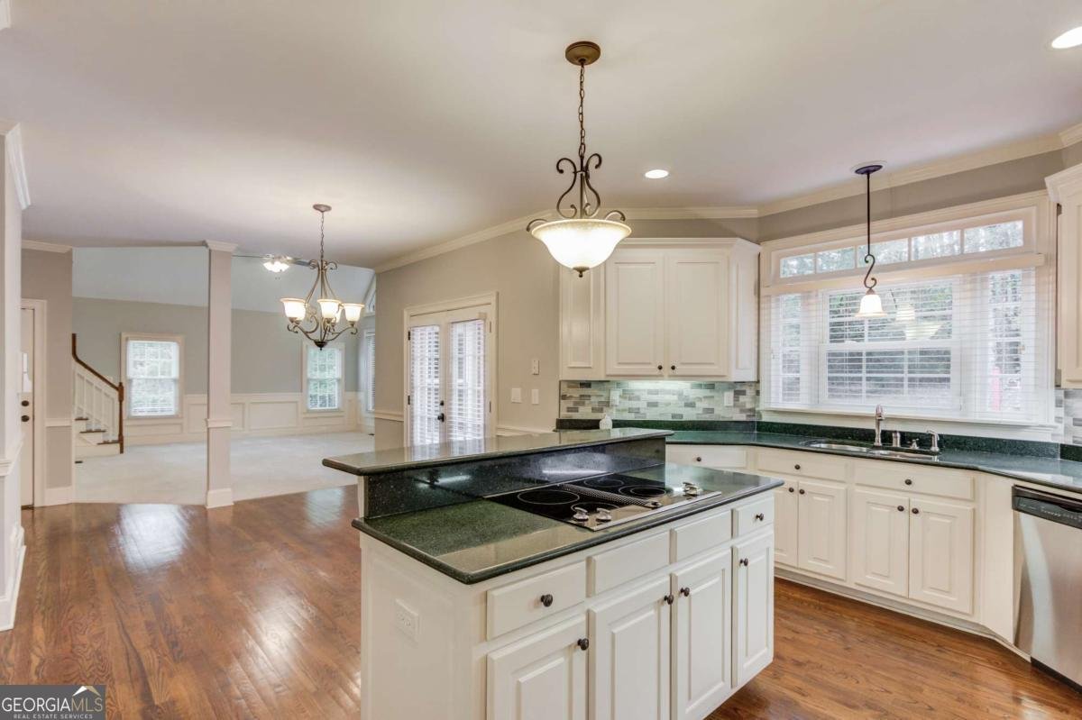 1355 Woodland Lake Drive Snellville - 16