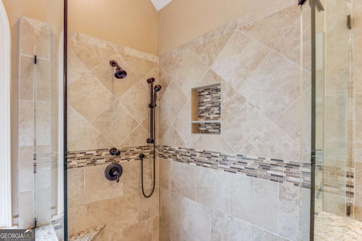 1355 Woodland Lake Drive Snellville - 30