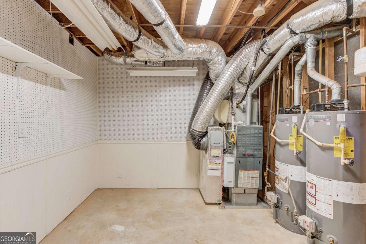 1355 Woodland Lake Drive Snellville - 57