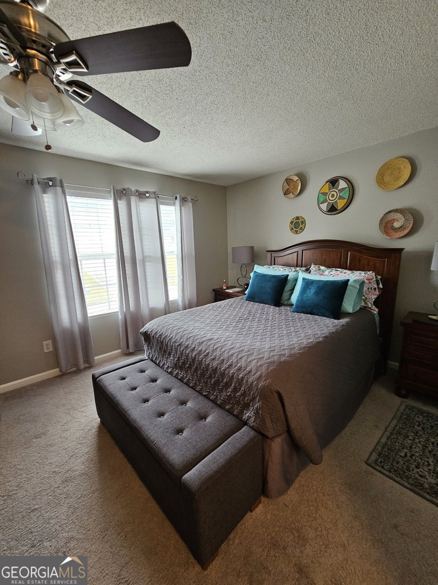 4215 LEGACY Square Atlanta - 4