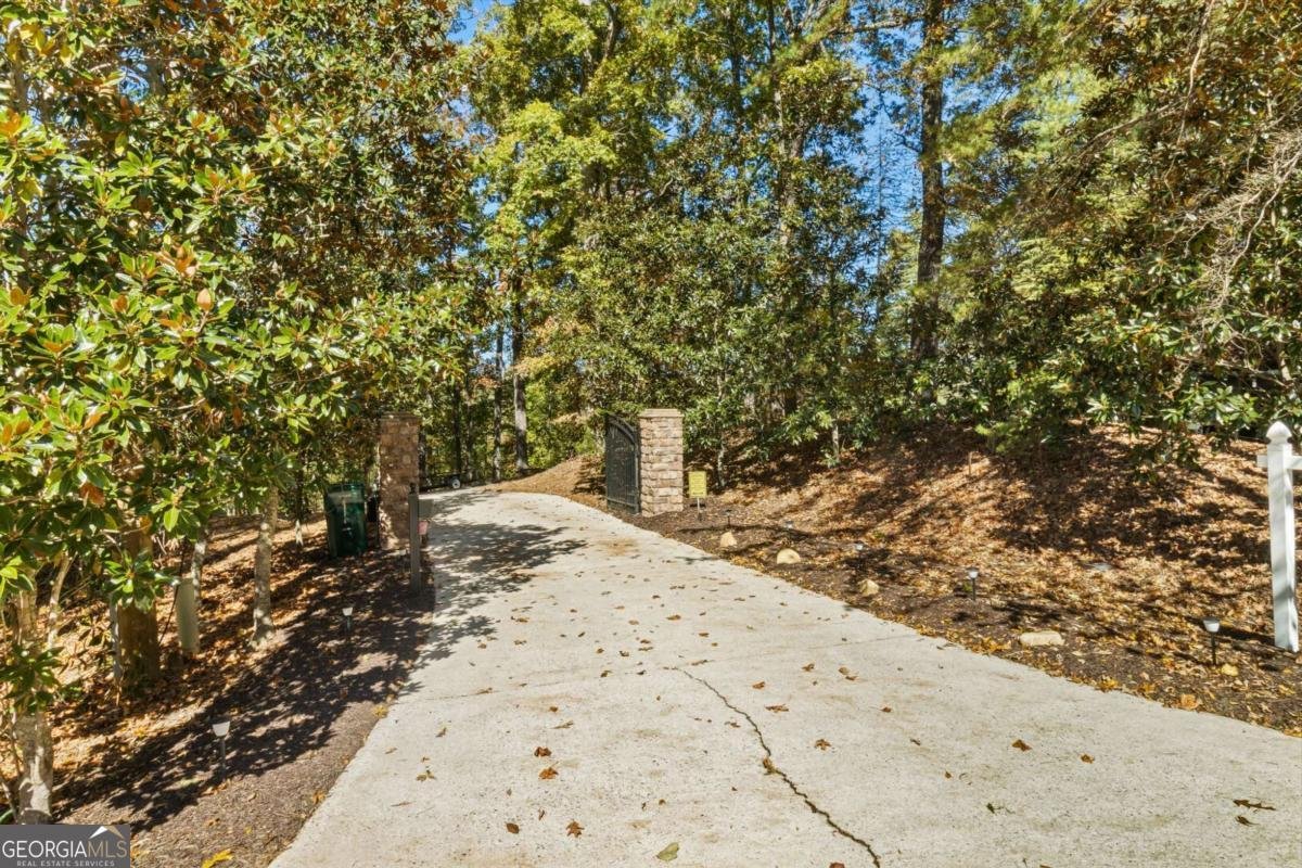 281 CHESTATEE VIEW Drive Dawsonville - 35