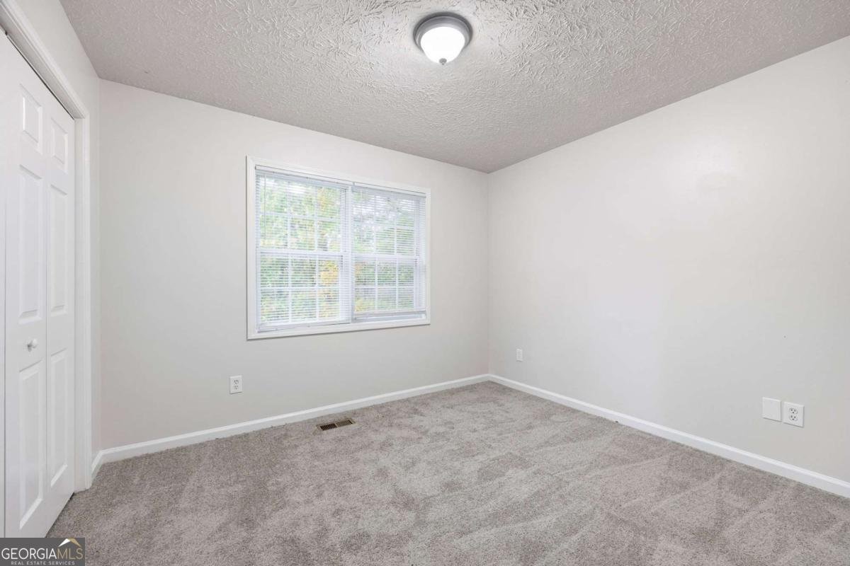 698 Fairview Drive Dallas - 15