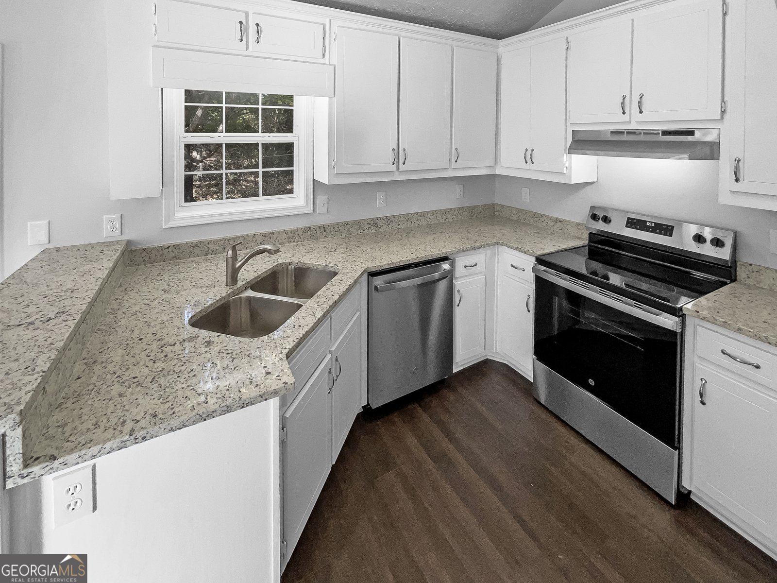 5049 Holly Hock Drive Flowery Branch - 10