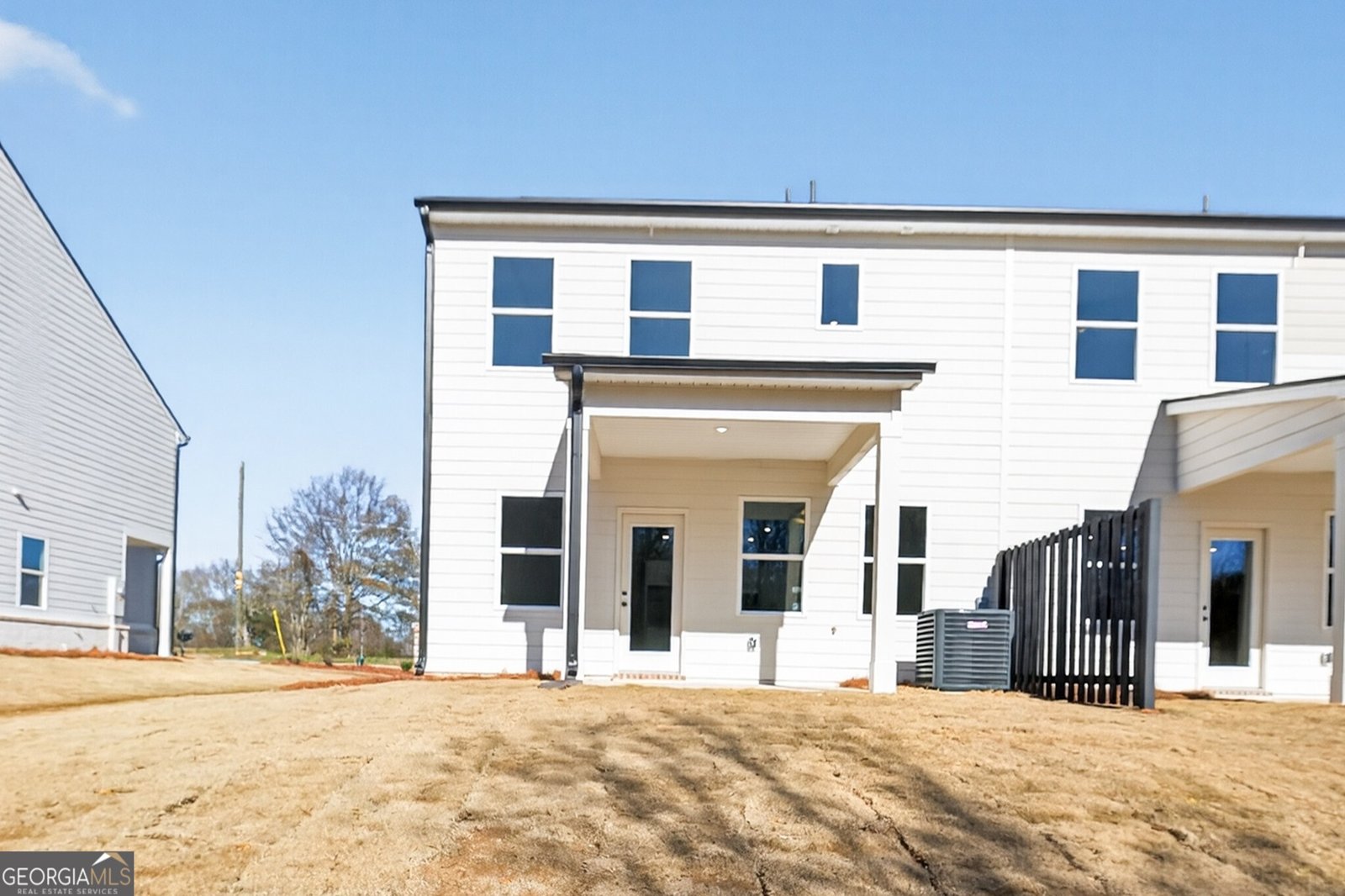 562 Madison Street Commerce - Photo 37