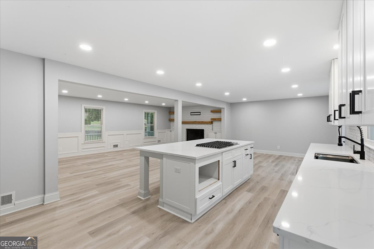 1708 Dudley Drive Woodstock - 1