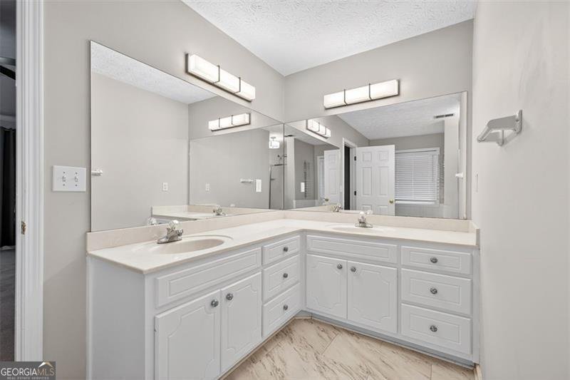 2506 Sky Valley Drive Dacula - 9