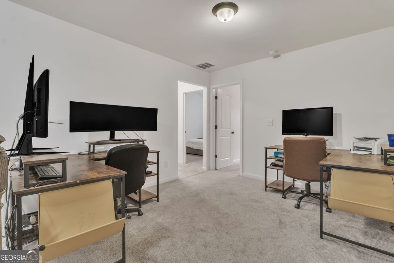 1563 BUTTERNUT Cove Stone Mountain - 9