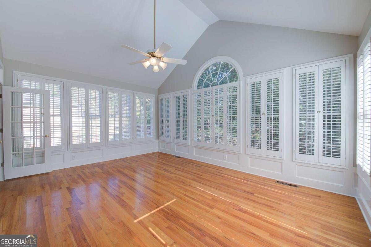 2020 Ridge Gate Drive Cumming - 18