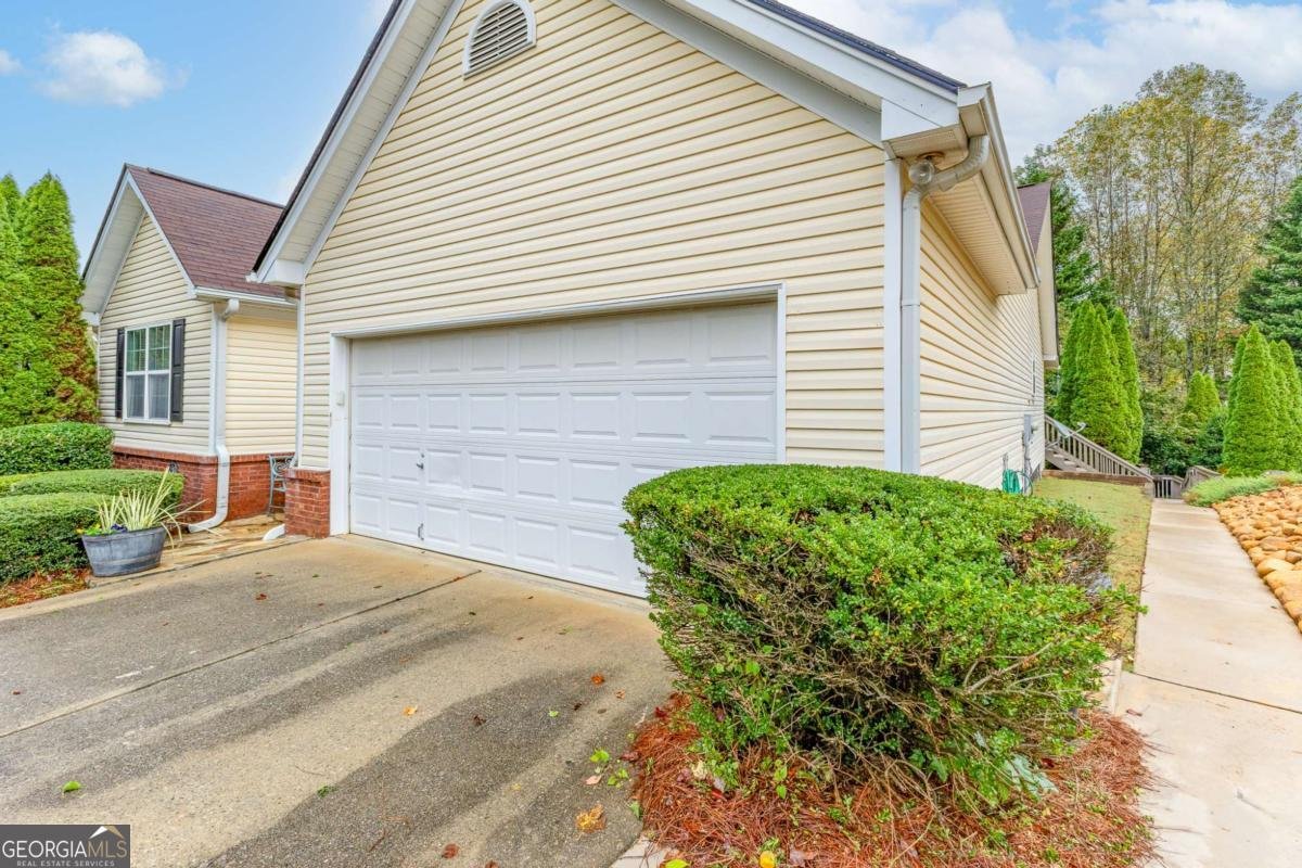 399 Burts Crossing Drive Dawsonville - 5