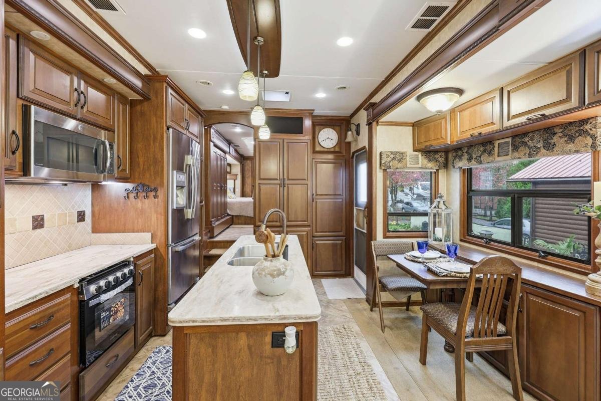 329 Leisure Acres Drive Cleveland - 8