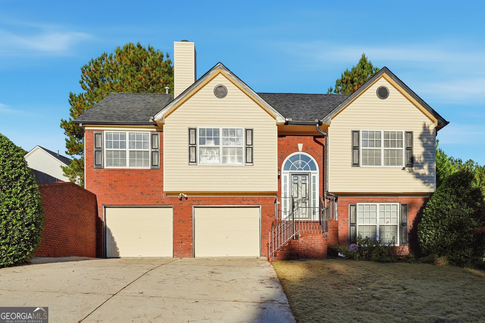 860 Chimney Trace Way Lawrenceville - main photo