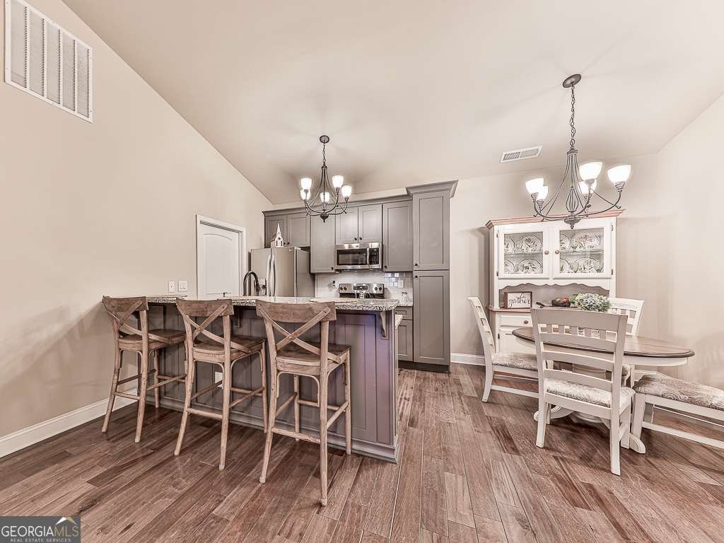 29 William Drive White - 1