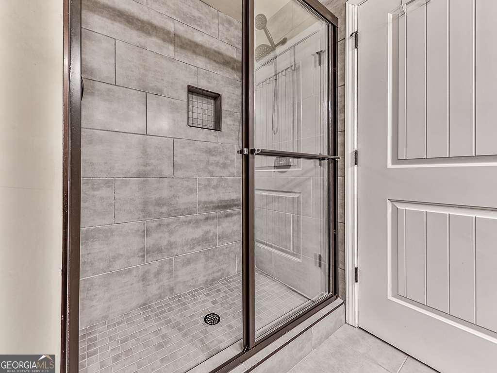 29 William Drive White - 10