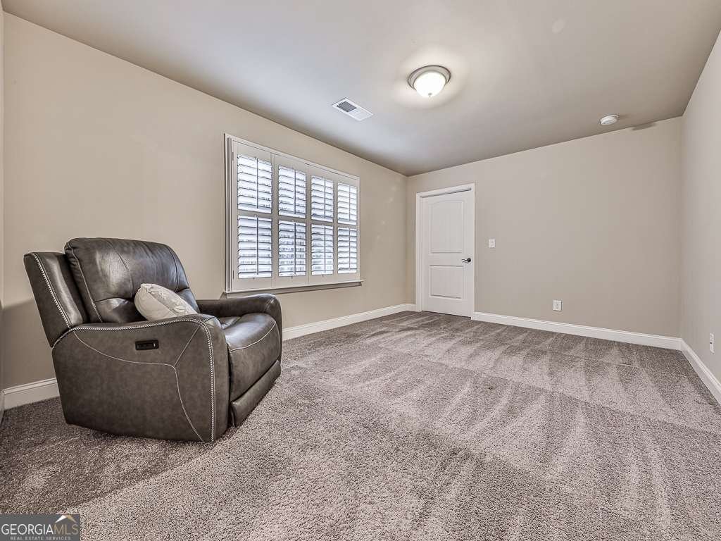 29 William Drive White - 14