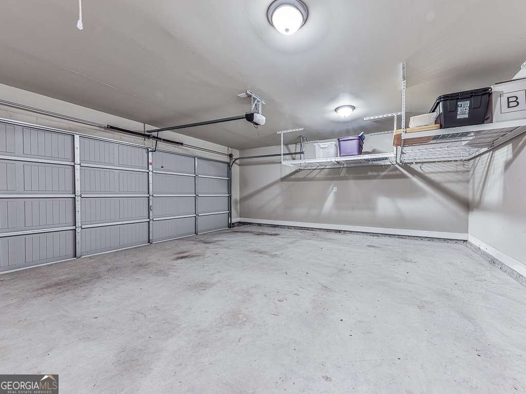 29 William Drive White - 16