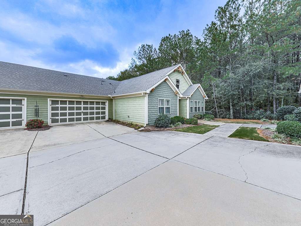 29 William Drive White - 17