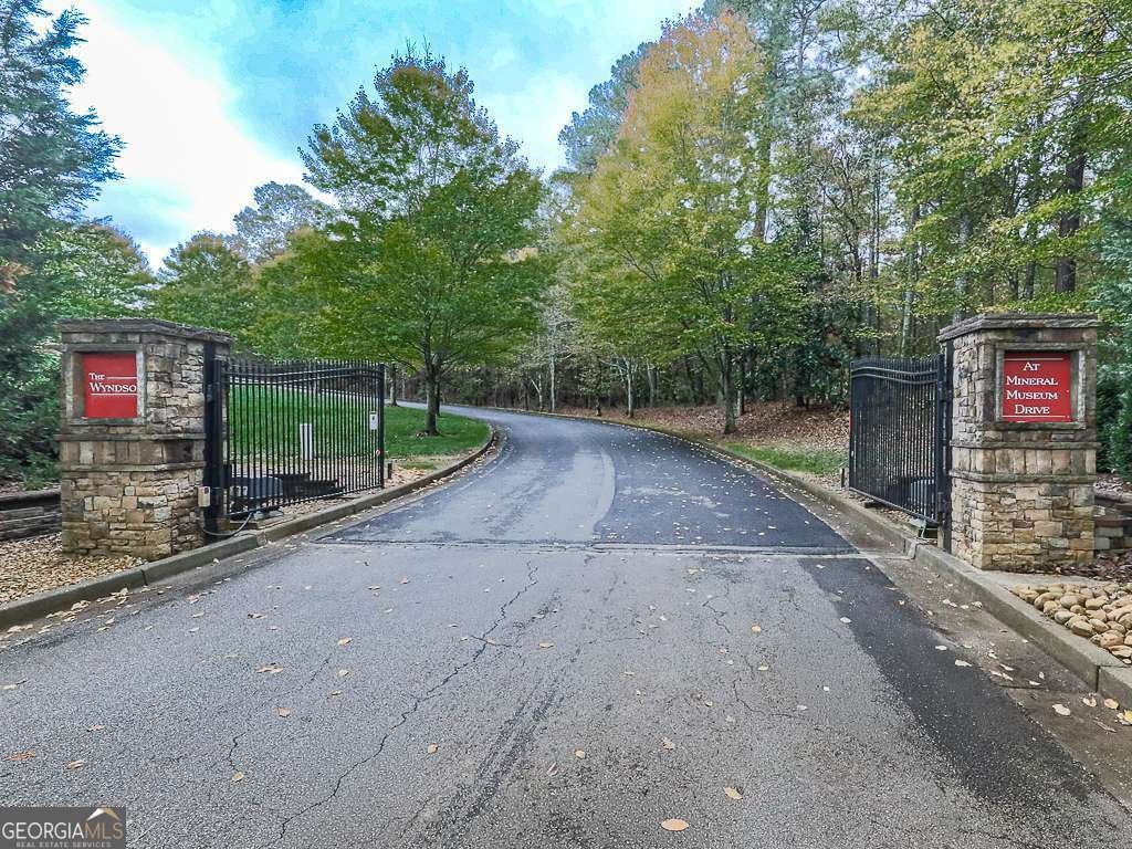 29 William Drive White - 21