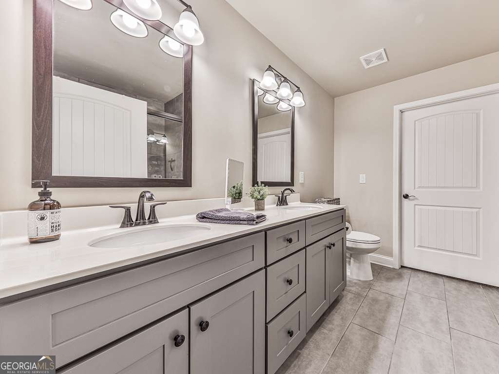 29 William Drive White - 9