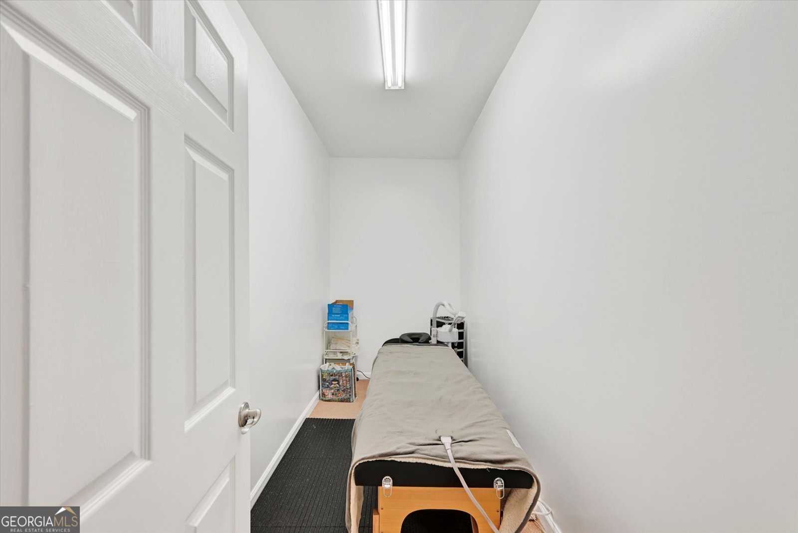 565 Camber Woods Drive Roswell - 46