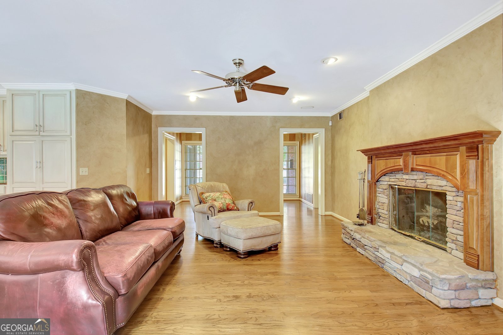 3402 Cambridge Drive Columbus - 12