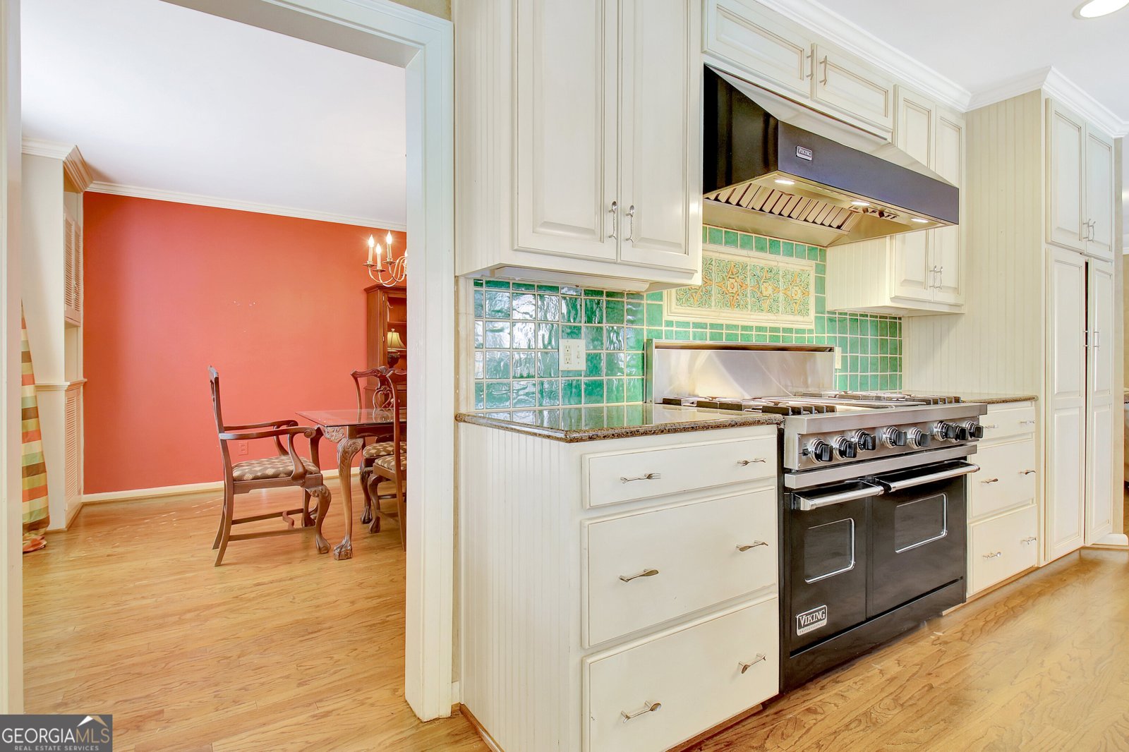 3402 Cambridge Drive Columbus - 25