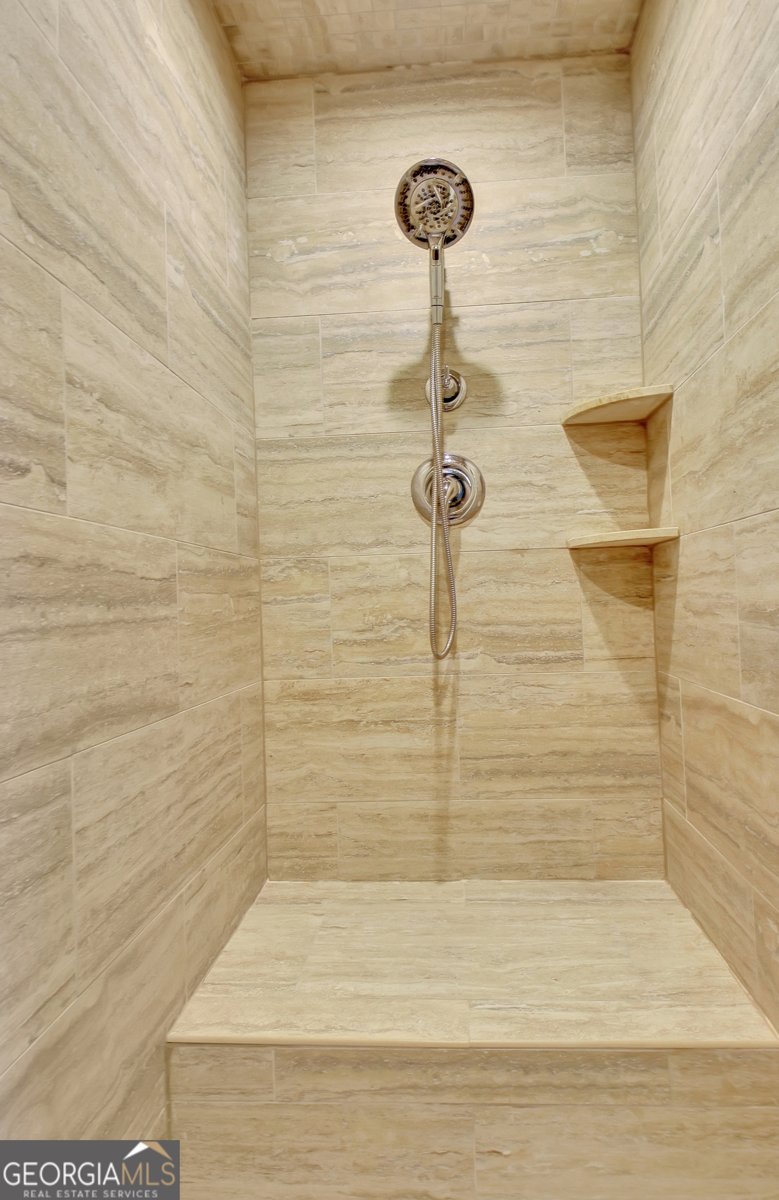 3402 Cambridge Drive Columbus - 48