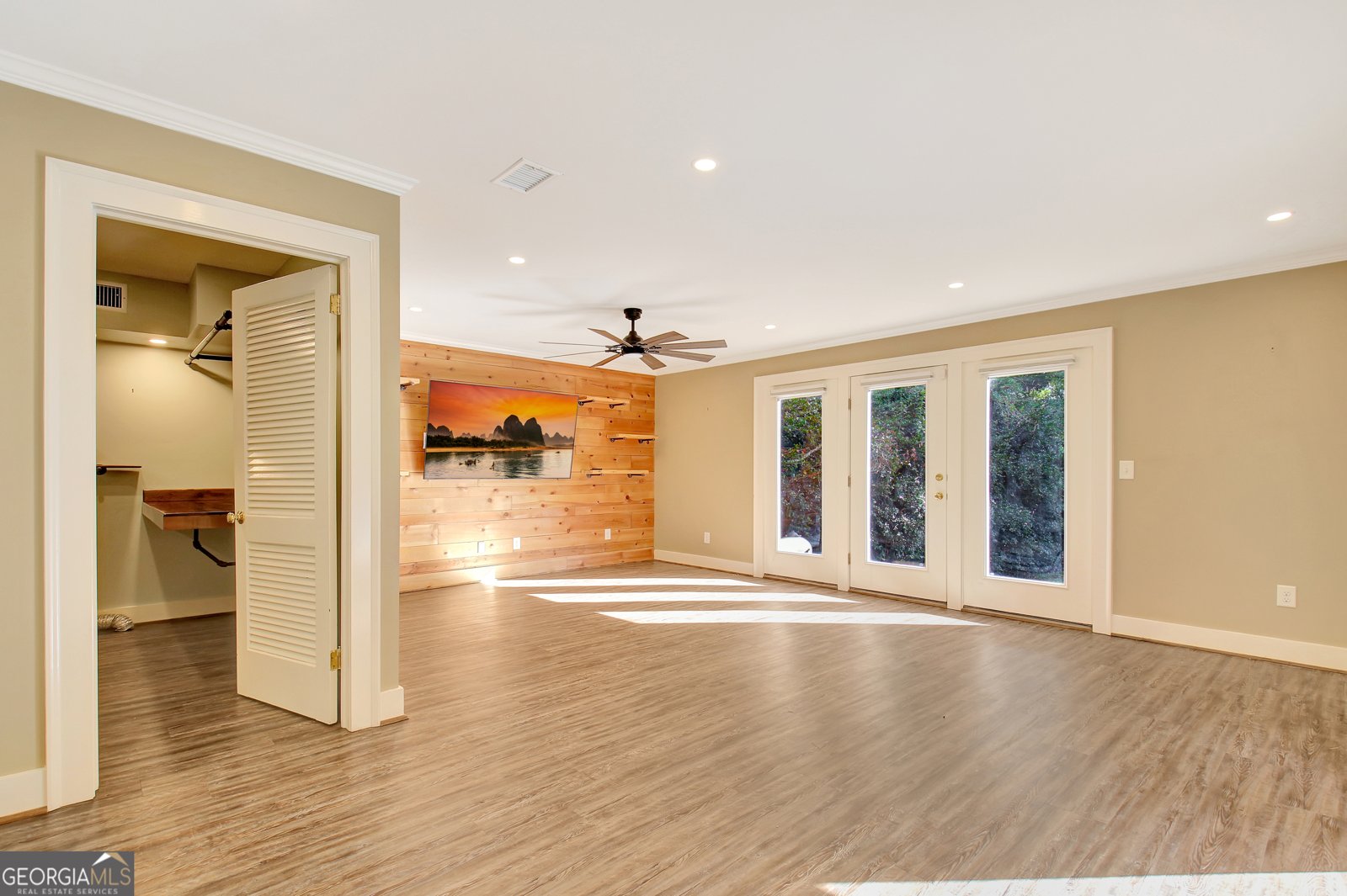 3402 Cambridge Drive Columbus - 49