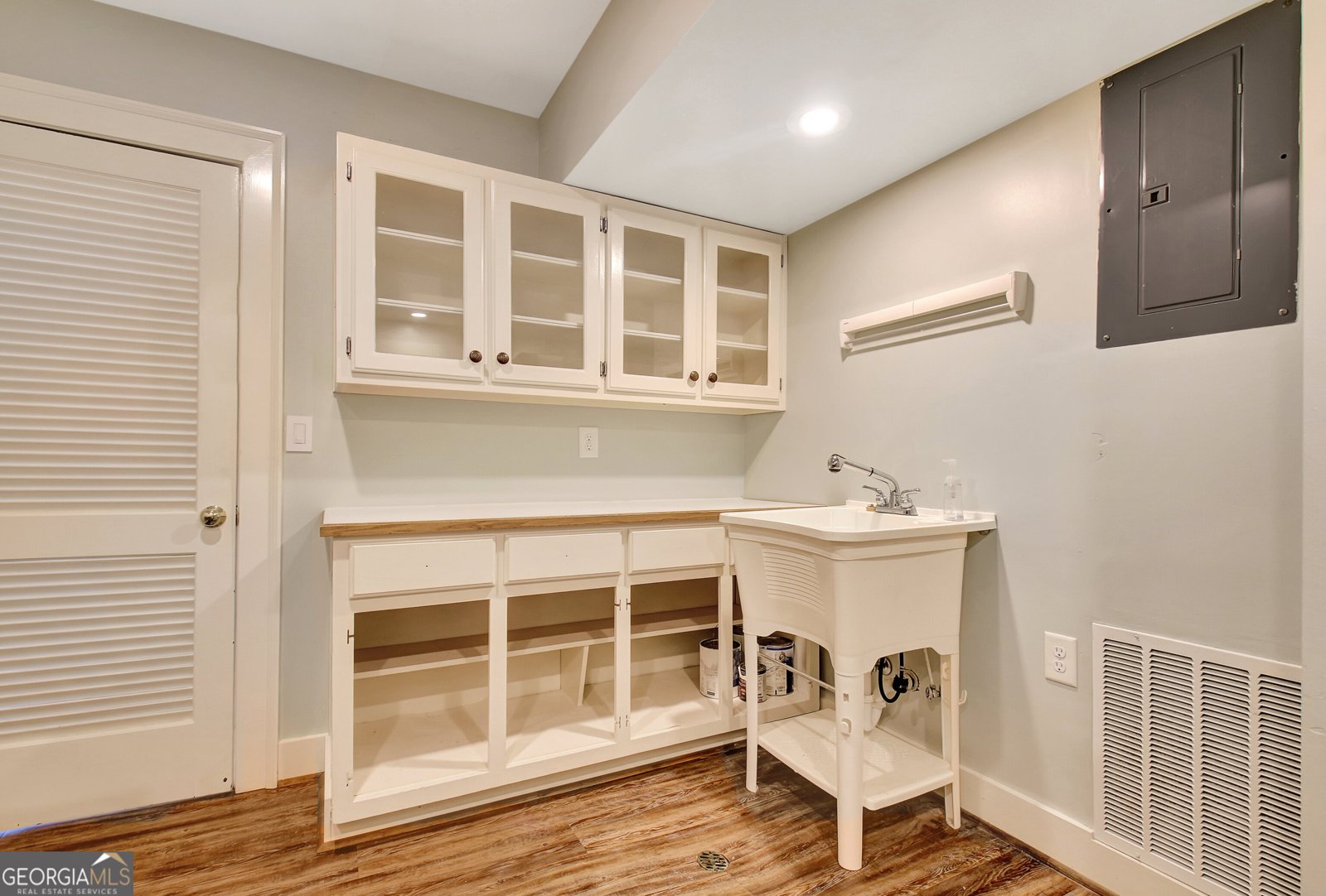 3402 Cambridge Drive Columbus - 56