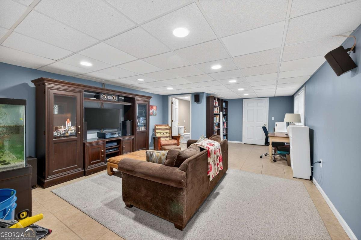 924 Hazel Court Lilburn - 33