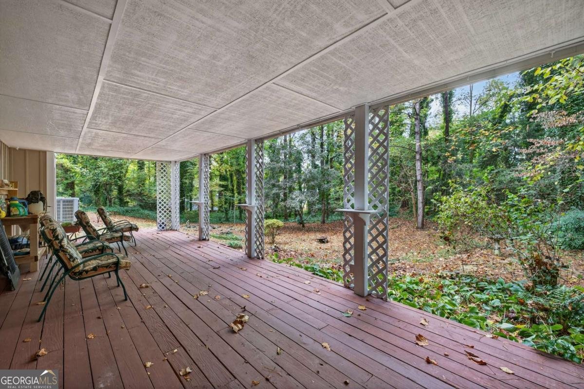 924 Hazel Court Lilburn - 40