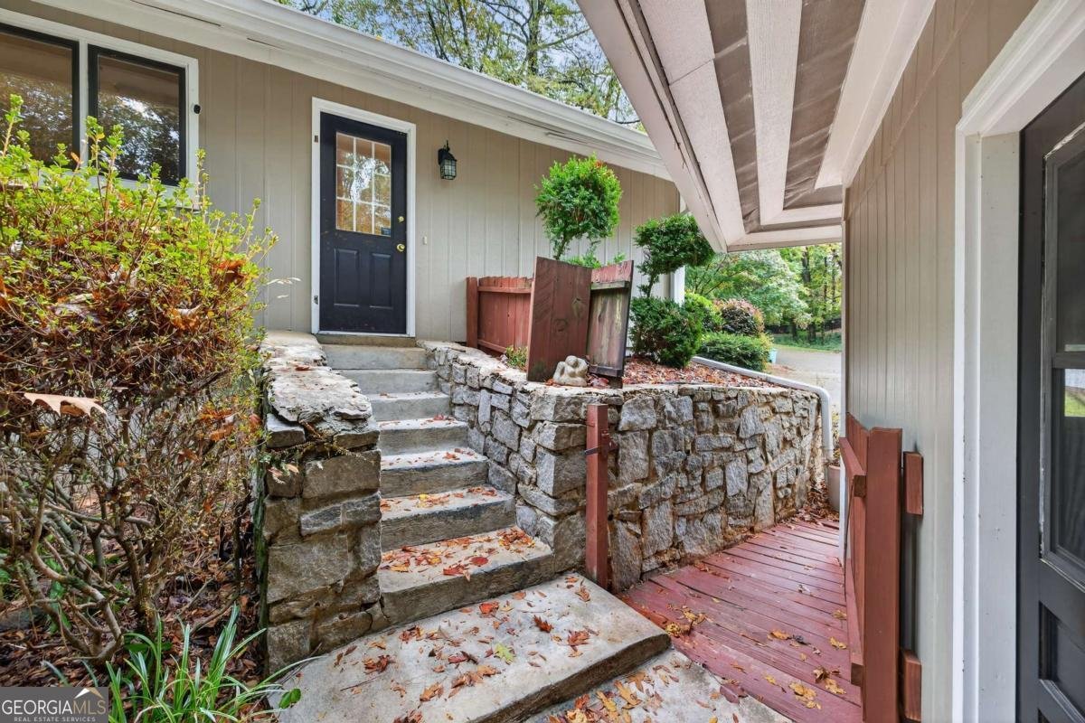 924 Hazel Court Lilburn - 43