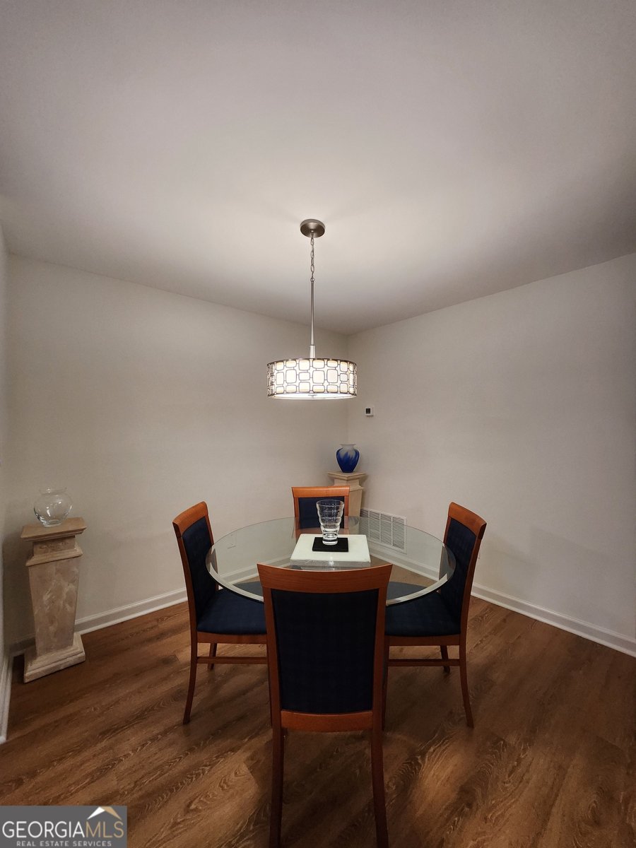 209 WYNNES RIDGE Circle Marietta - 12