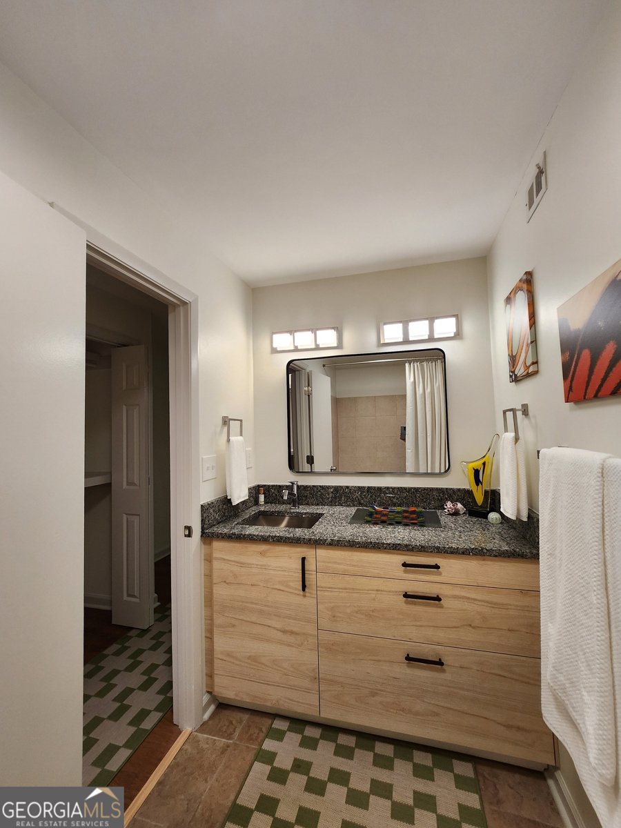 209 WYNNES RIDGE Circle Marietta - 16