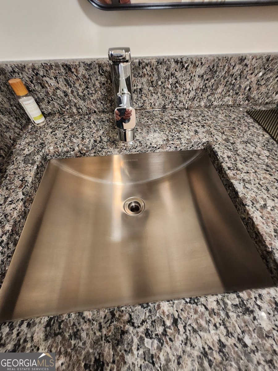 209 WYNNES RIDGE Circle Marietta - 18