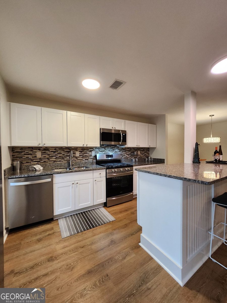 209 WYNNES RIDGE Circle Marietta - 9