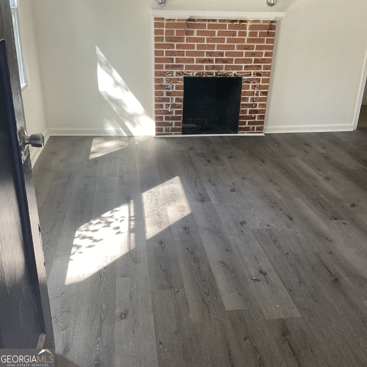 541 W Lake Avenue Atlanta - 2