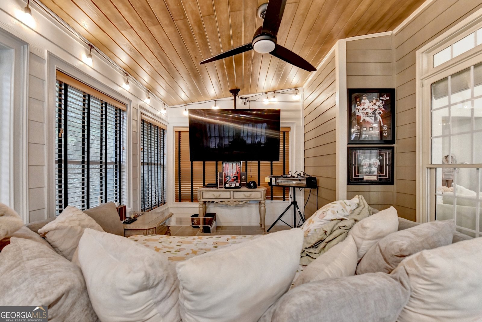 6785 Sterling Drive Suwanee - 56